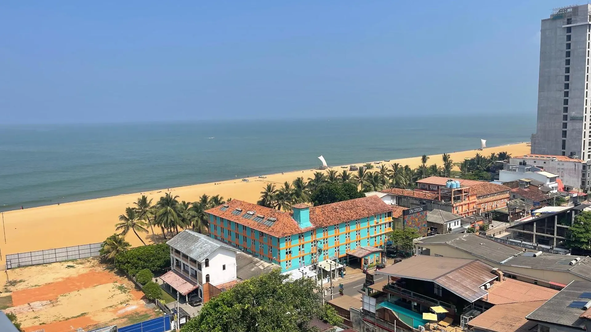 Ocean Breeze Sea View Luxury Apartments Negombo
