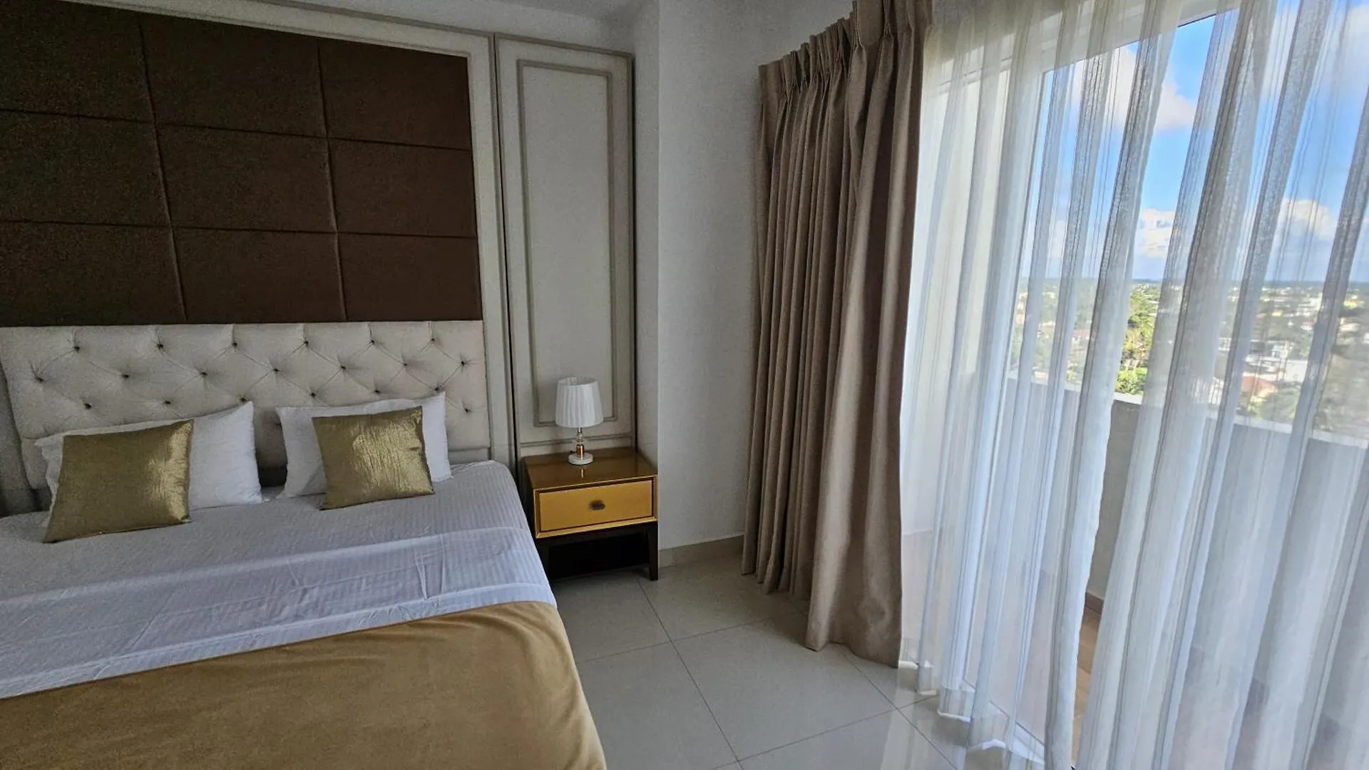 Ocean Breeze Sea View Luxury Apartments Negombo Sri Lanka