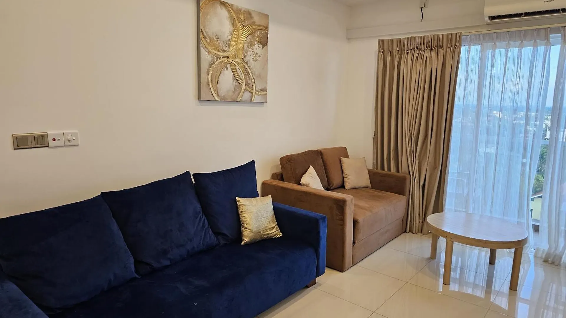 Ocean Breeze Sea View Luxury Apartments Negombo