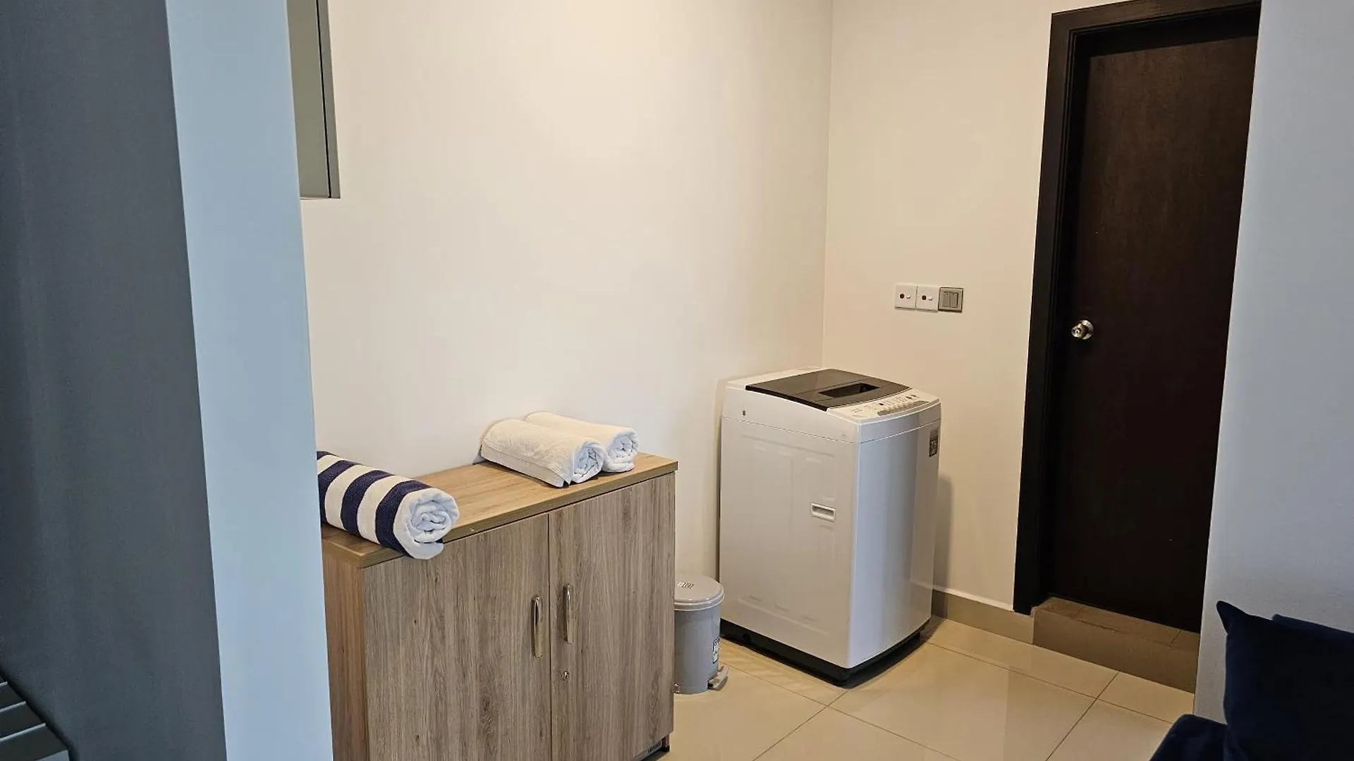 Ocean Breeze Sea View Luxury Apartments Negombo