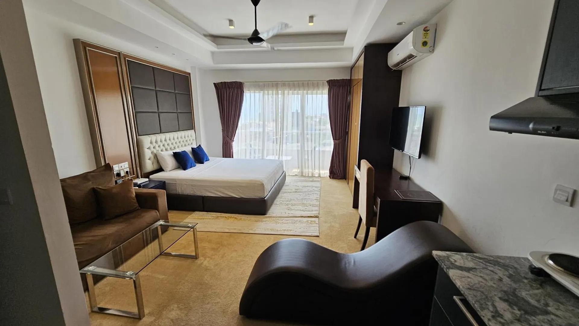 Ocean Breeze Sea View Luxury Apartments Negombo Sri Lanka